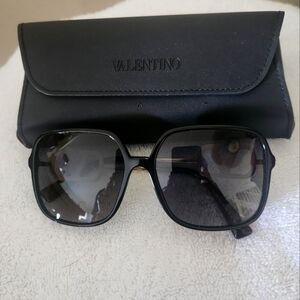 Valentino Garavani sunglasses